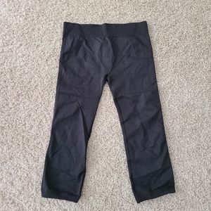 Ivivva girls cropped  leggings size 14